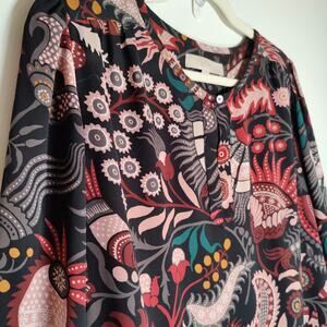 Ann Taylor LOFT Colorful Floral Blouse M Dopamine Dressing Artsy Style Boho Chic